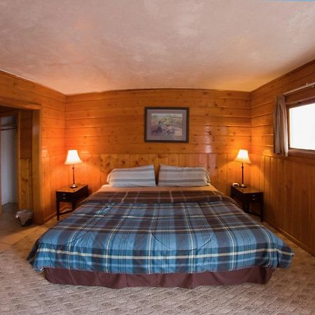 Yellowstone Holiday Motel เวสต์เยลโลว์สโตน ภายนอก รูปภาพ